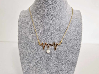 Pulse Pearl Necklace